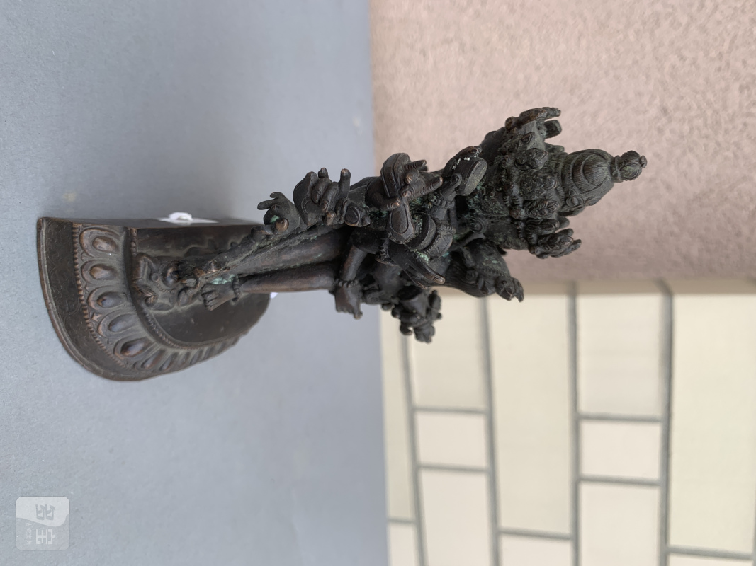 A FINE GILT-BRONZE FIGURE OF SARVABUDDHADAKINI - 图9